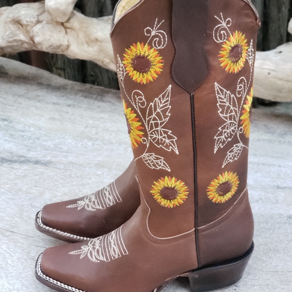 Sun Flower leather boot